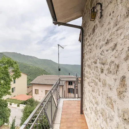 Inviting In Umbria With Garden *